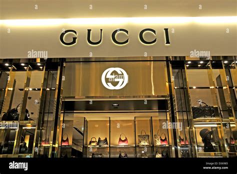 gucci aeroport|Gucci boutique.